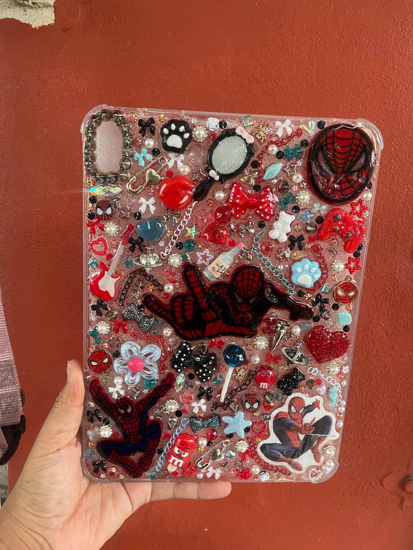 ready to ship iPad 10.9 spiderman case